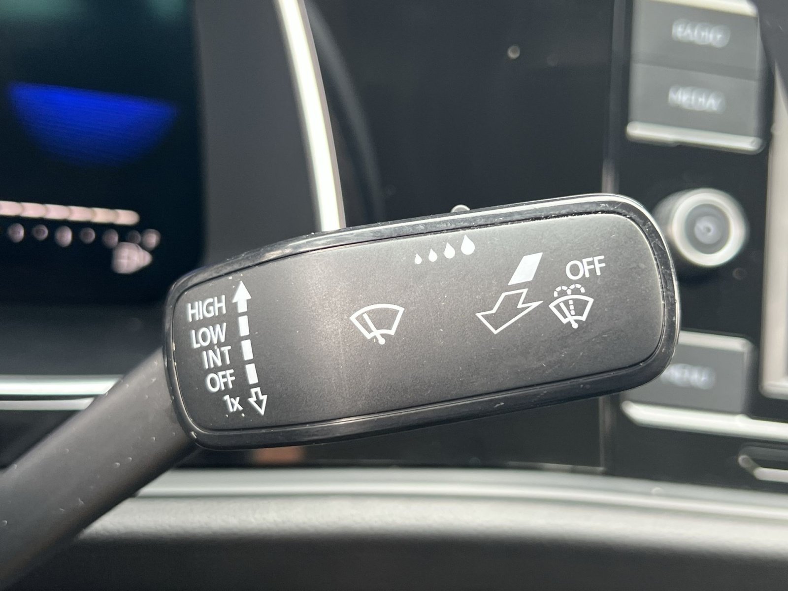 Used 2022 Volkswagen Jetta S FWD image 31