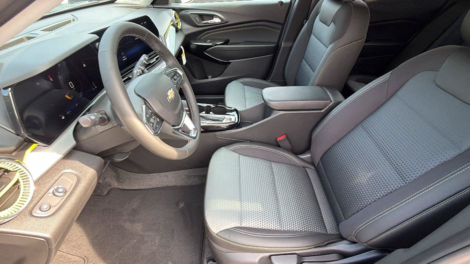 New 2026 Chevrolet Trax LT w/ Driver Confidence Package FWD image 16
