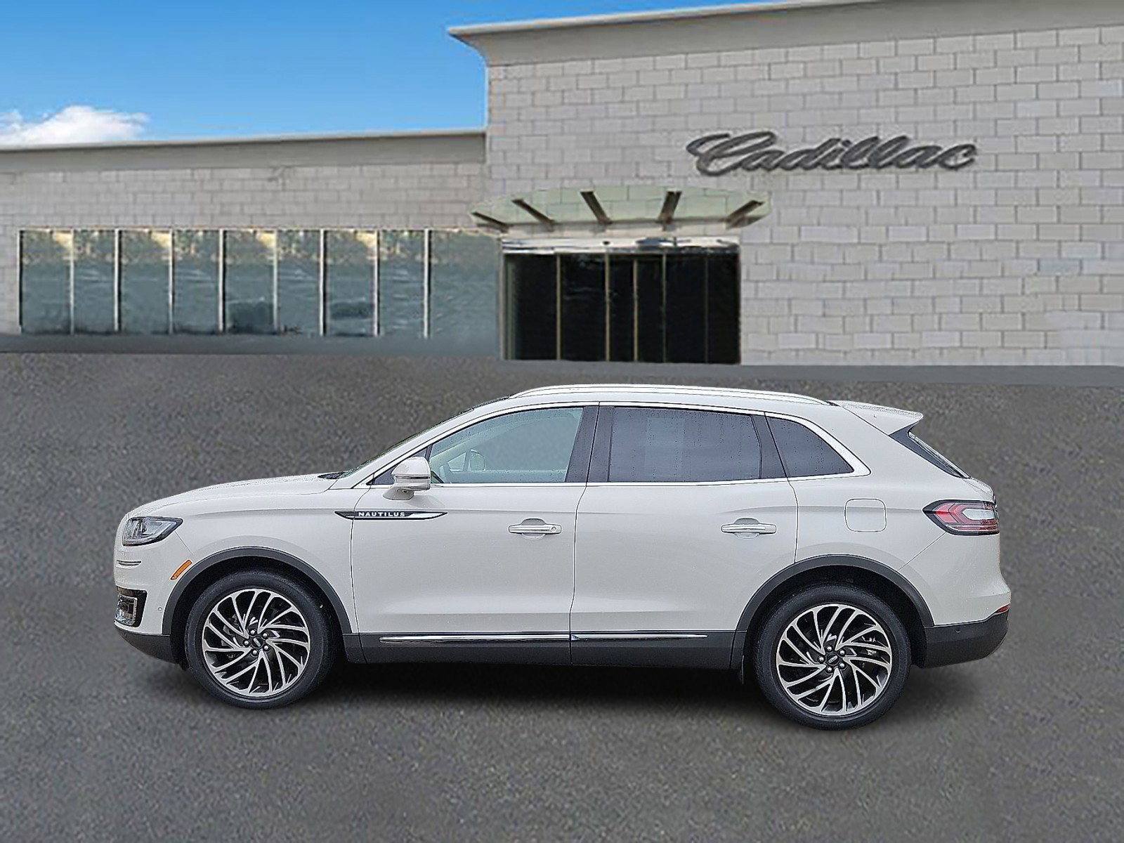 Used 2020 Lincoln Nautilus Reserve image 7