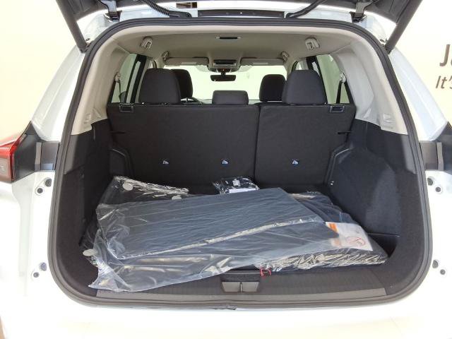 Certified 2026 Nissan Rogue SV FWD image 23