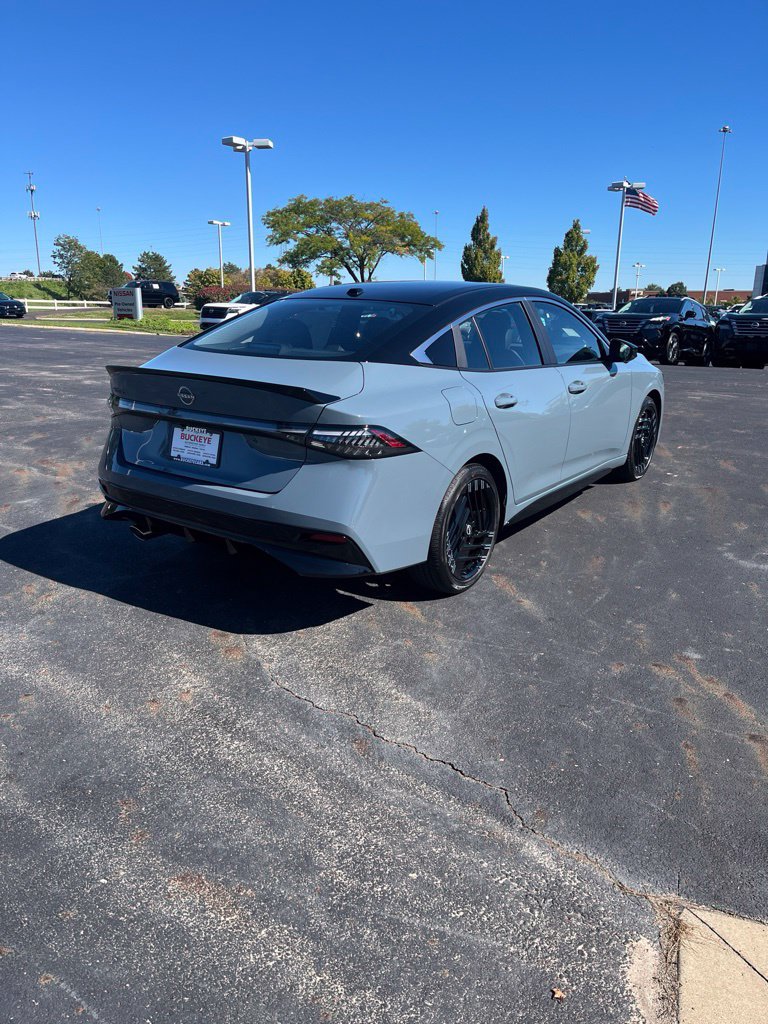 New 2027 Nissan Sentra SR w/ SR Premium Package FWD image 3