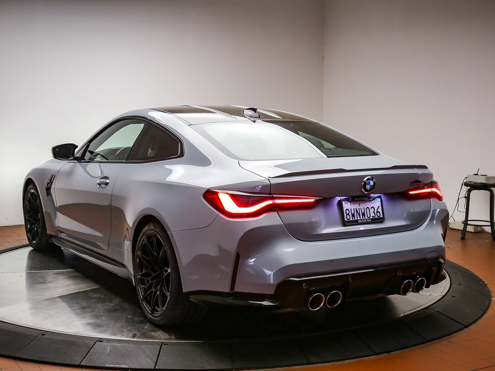 Used 2021 BMW M4 Competition w/ Executive Package RWD image 5