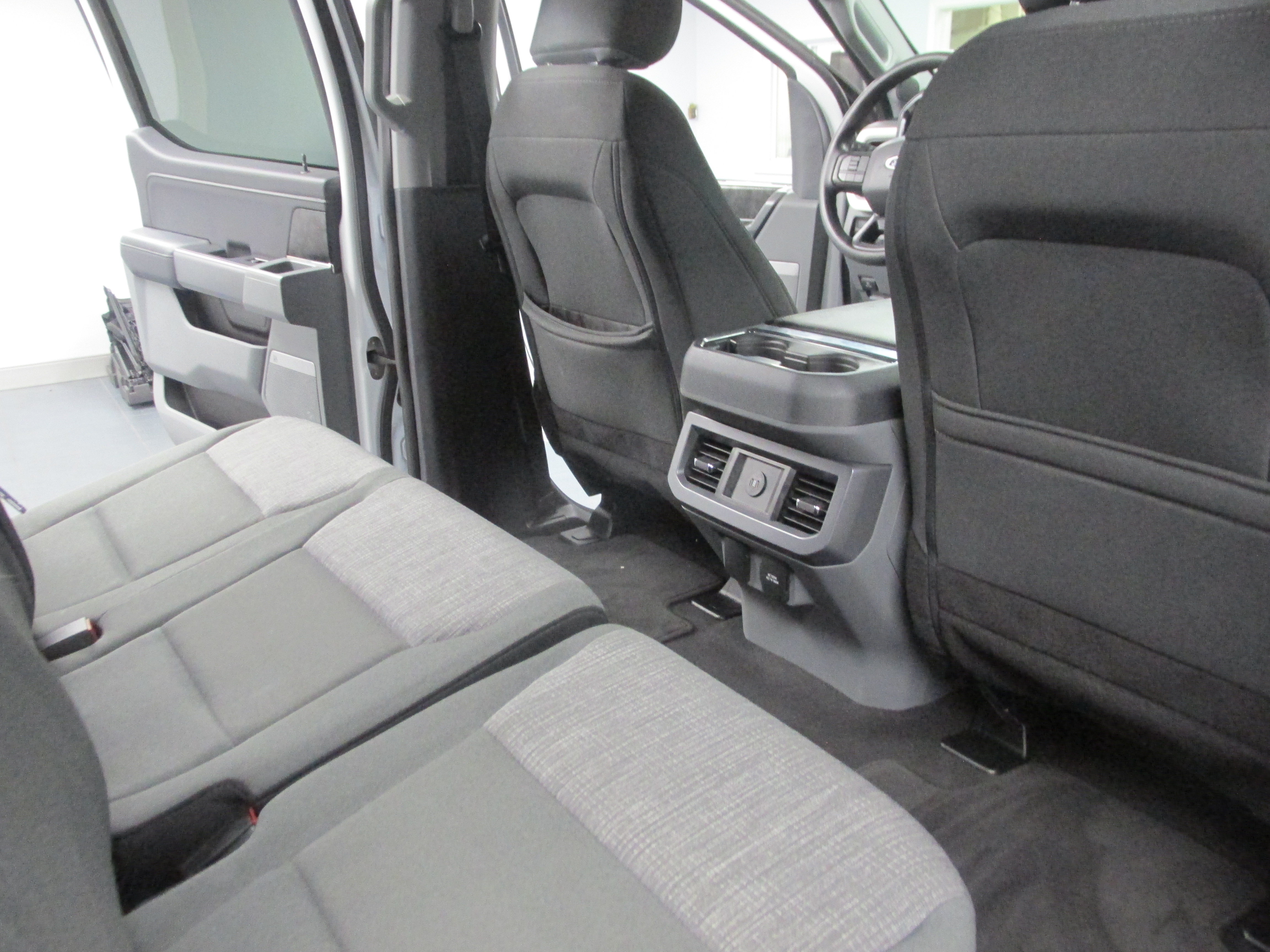 Used 2024 Ford F250 XLT w/ XLT Premium Package AWD/4WD image 27