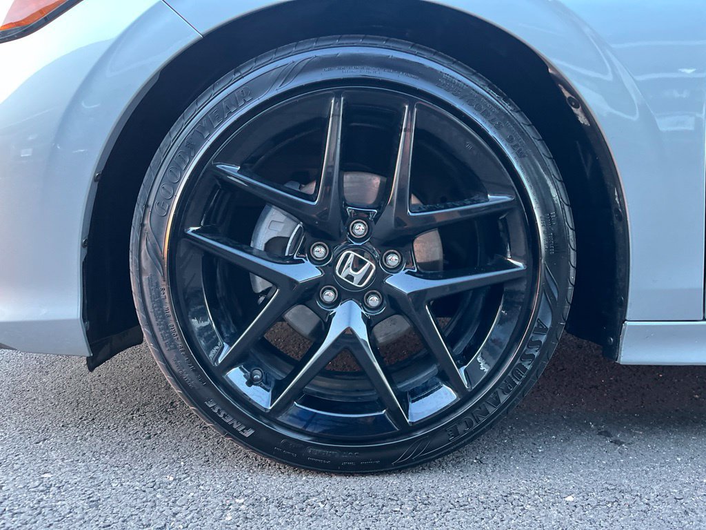 Used 2025 Honda Civic Sport image 12