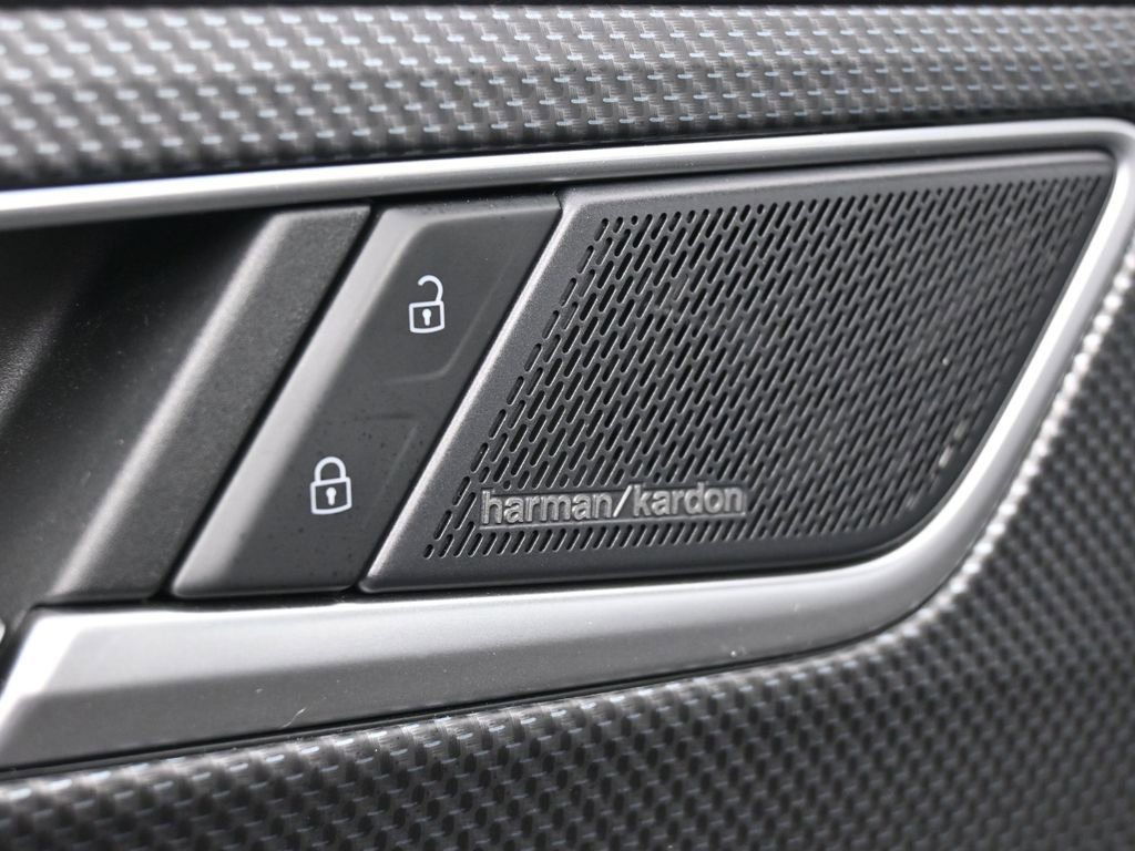 Used 2024 Volkswagen Atlas Cross Sport SEL Premium R-Line image 18