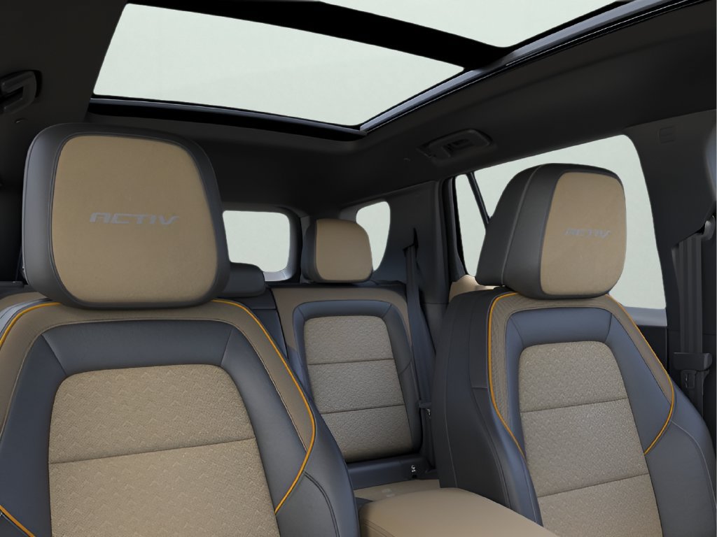 New 2027 Chevrolet Equinox ACTIV w/ Safety and Technology Package AWD/4WD image 18