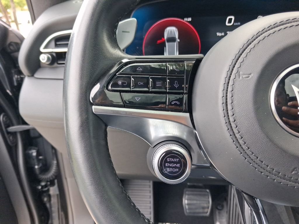 Used 2023 Maserati Grecale Modena image 18