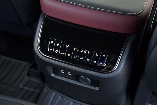 New 2026 INFINITI QX80 Autograph w/ Premium Cargo Package image 35