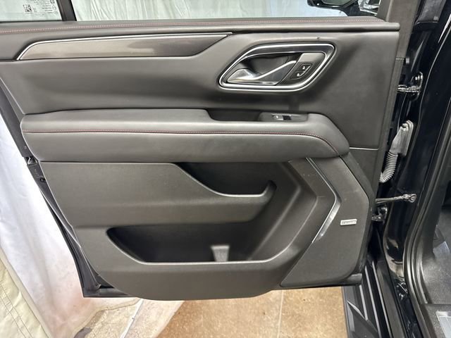 Certified 2023 Chevrolet Suburban RST w/ Luxury Package AWD/4WD image 27