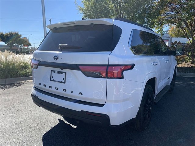 Certified 2023 Toyota Sequoia SR5 image 8