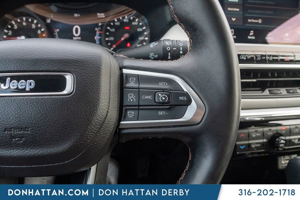 Used 2022 Jeep Compass Limited AWD/4WD image 12