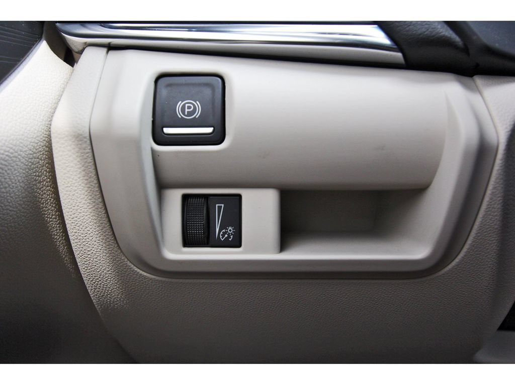 Used 2024 Cadillac CT4 Luxury RWD image 19
