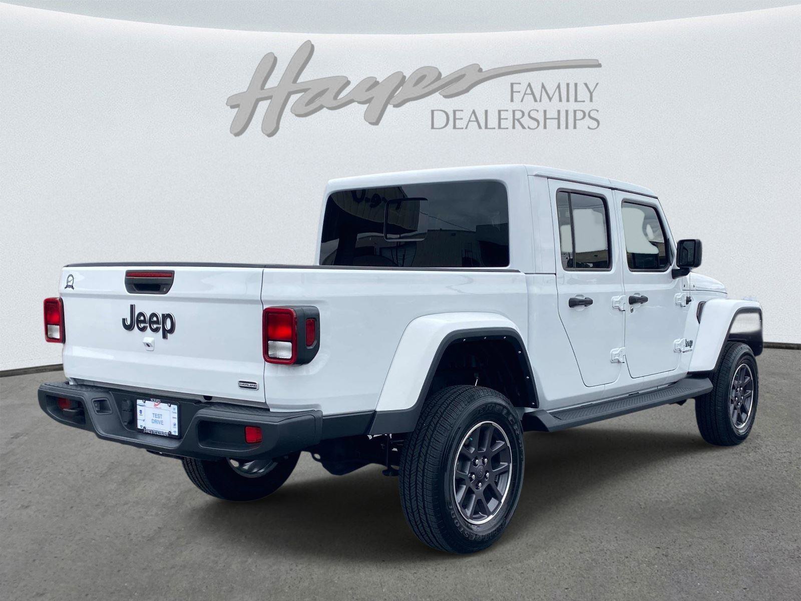 Certified 2022 Jeep Gladiator Overland image 3