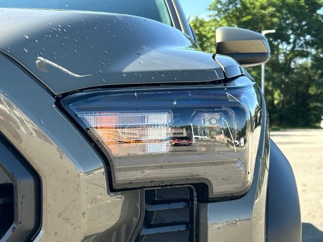 Certified 2026 Toyota Tacoma TRD Off-Road AWD/4WD image 9