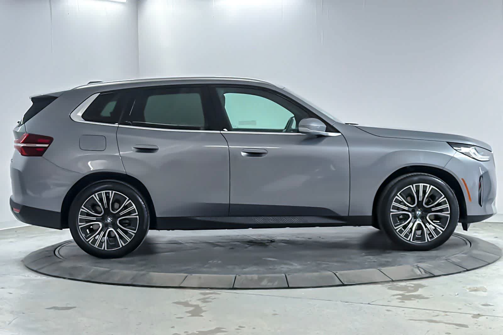 Used 2026 BMW X3 xDrive30i w/ Convenience Package AWD/4WD image 8