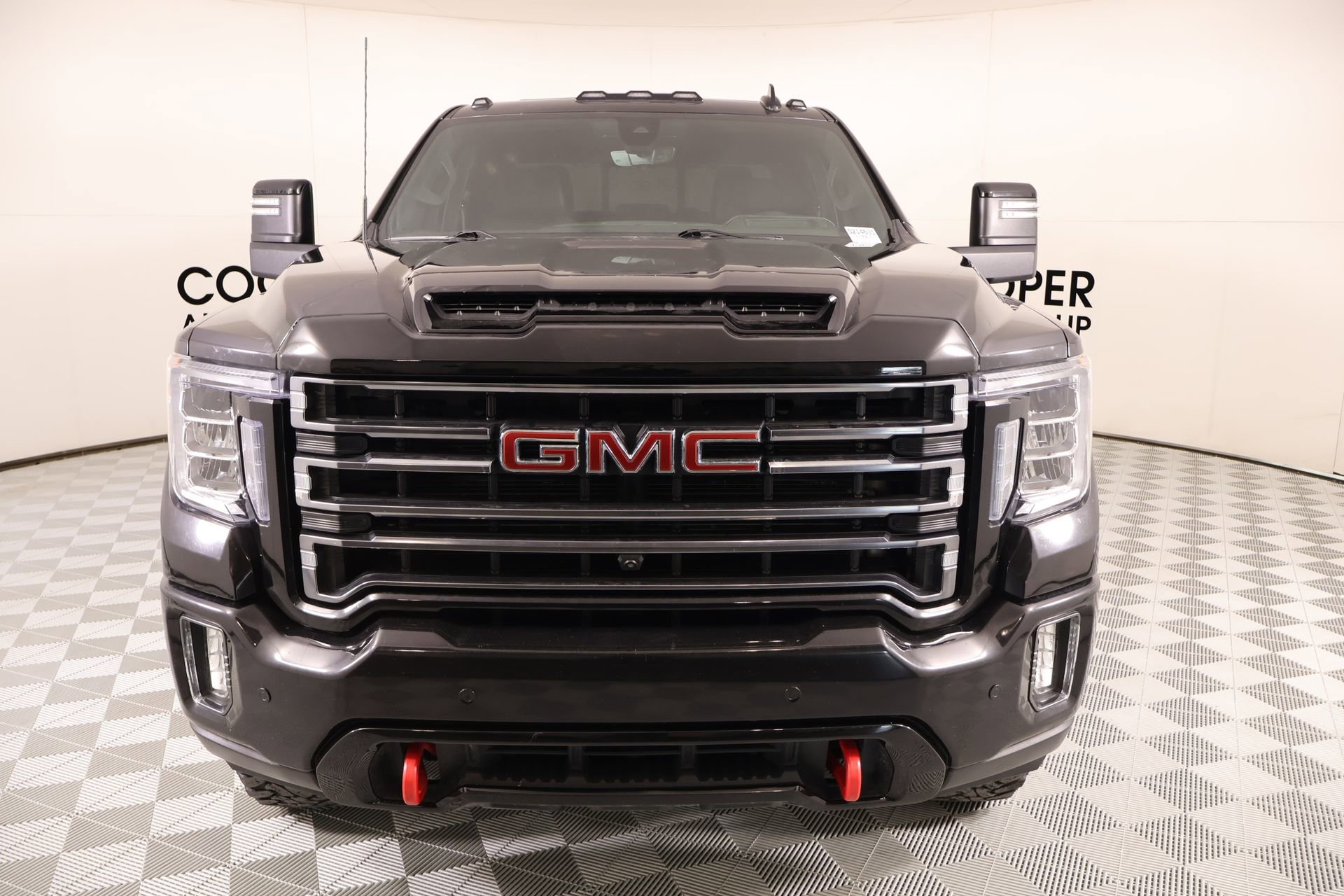 Used 2023 GMC Sierra 3500 AT4 w/ AT4 Premium Plus Package AWD/4WD image 9