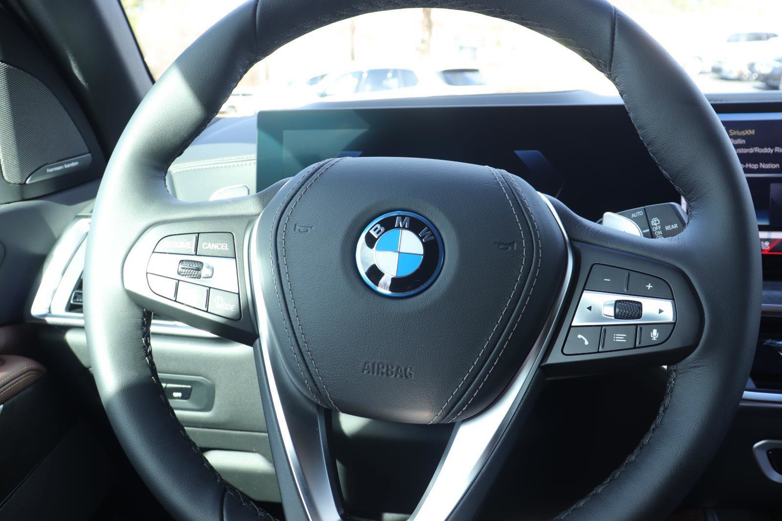 New 2026 BMW X5 xDrive50e w/ Climate Comfort Package AWD/4WD image 30