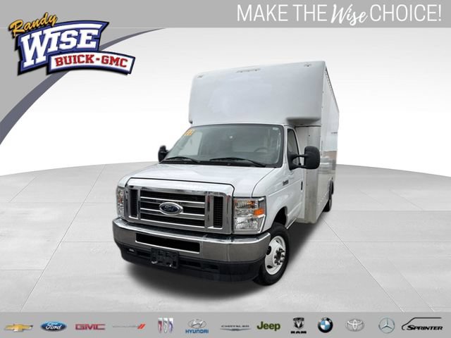 Used 2022 Ford E-450 and Econoline 450 Super Duty w/ Power Windows & Locks Group RWD image 1