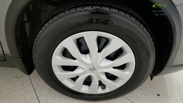Used 2015 Nissan Rogue S FWD image 78