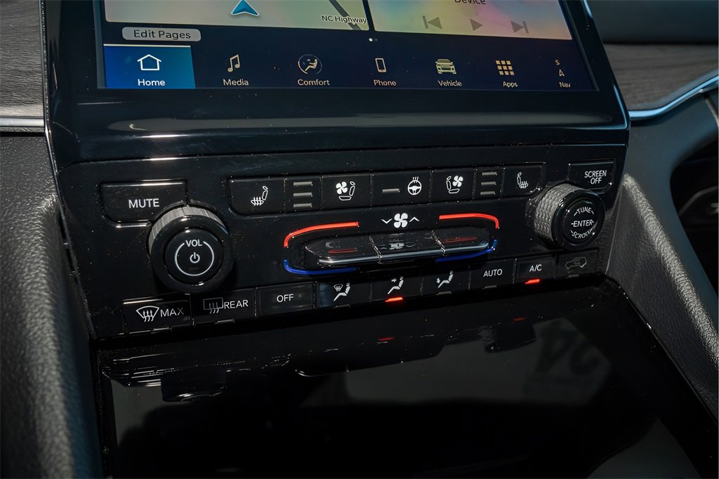 Used 2024 Jeep Grand Cherokee L Overland w/ Luxury Tech Group IV image 12