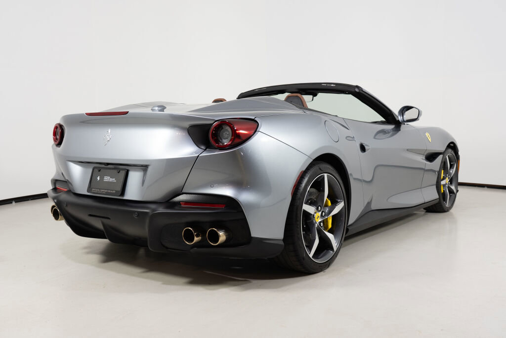 Used 2022 Ferrari Portofino M image 11