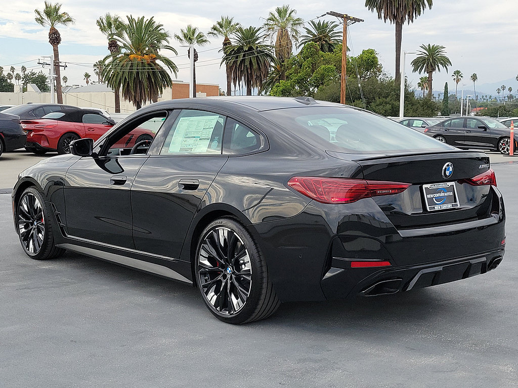 New 2026 BMW M440i w/ Premium Package RWD image 2