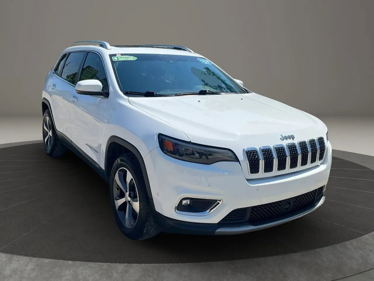 Used 2021 Jeep Cherokee Limited image 1