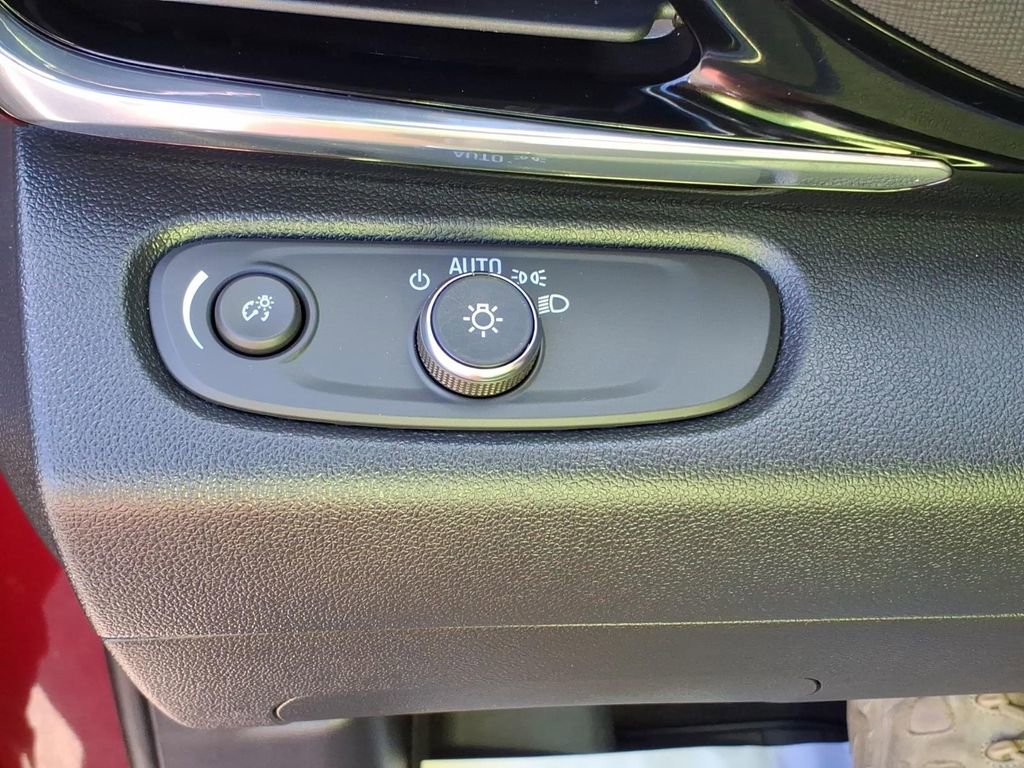 Used 2024 Buick Envista Sport Touring w/ Convenience I Package image 18