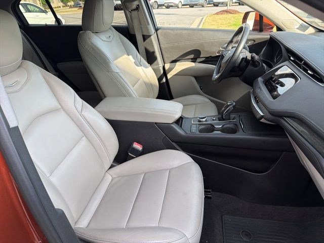 Used 2019 Cadillac XT4 Premium Luxury w/ Enhanced Visibility Package image 23