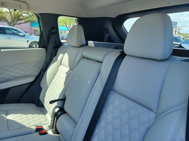 Used 2024 Mitsubishi Outlander SEL image 14