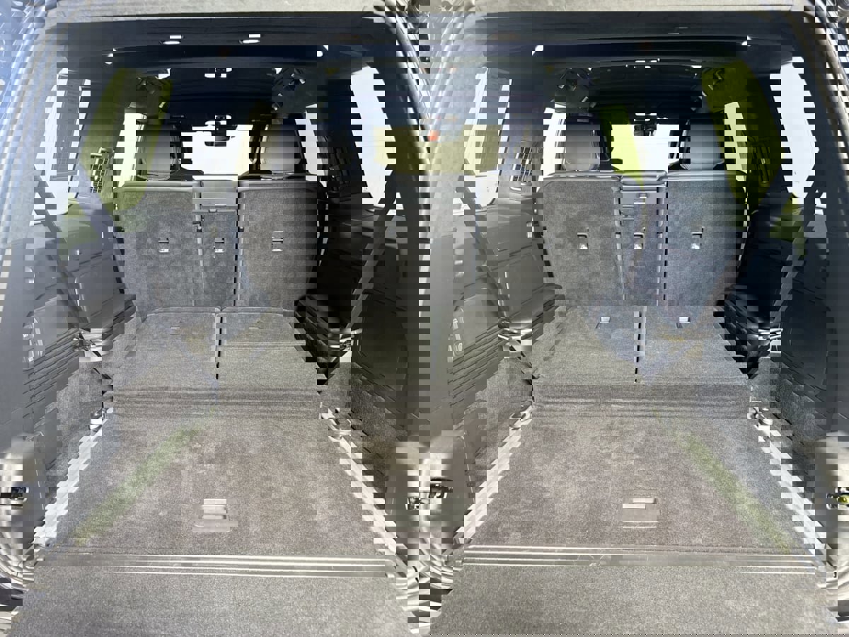 Used 2024 Rivian R1S Adventure image 29