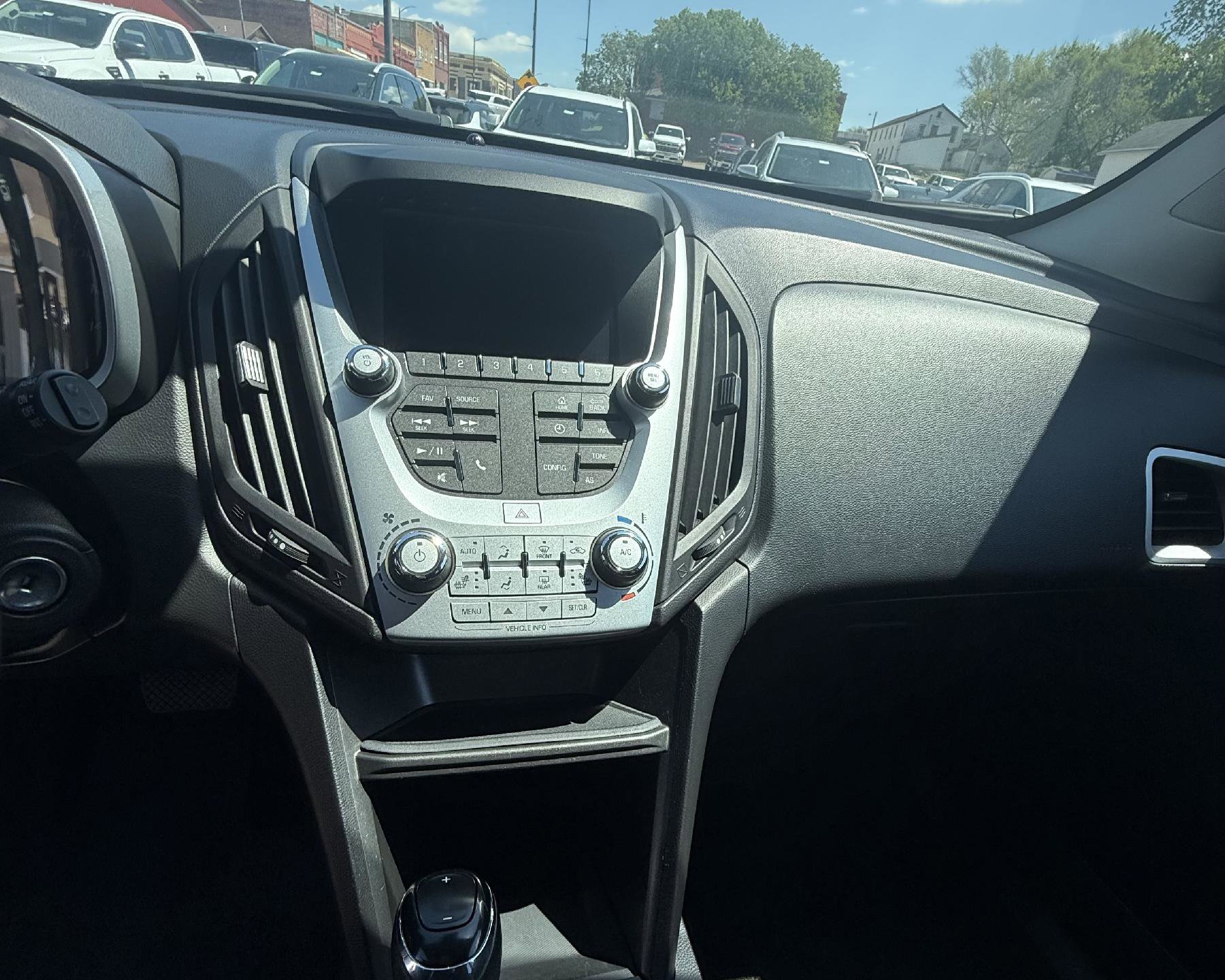 Used 2017 Chevrolet Equinox LT w/ Convenience Package FWD image 16