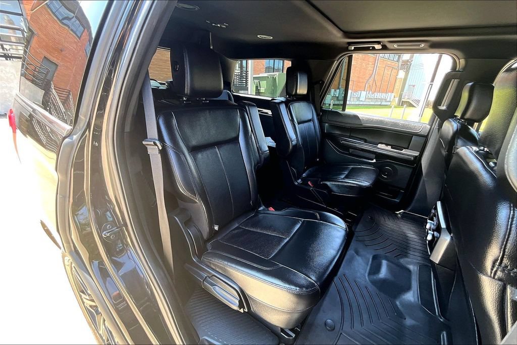 Used 2020 Ford Expedition XLT w/ Equipment Group 202A RWD image 37