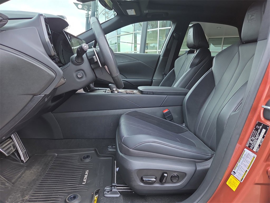 Used 2024 Lexus RX 500h F Sport w/ Convenience Package image 12