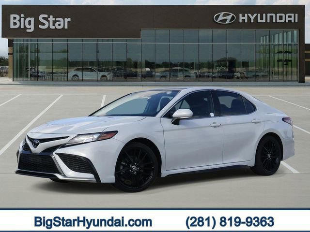 Used 2023 Toyota Camry XSE FWD image 1