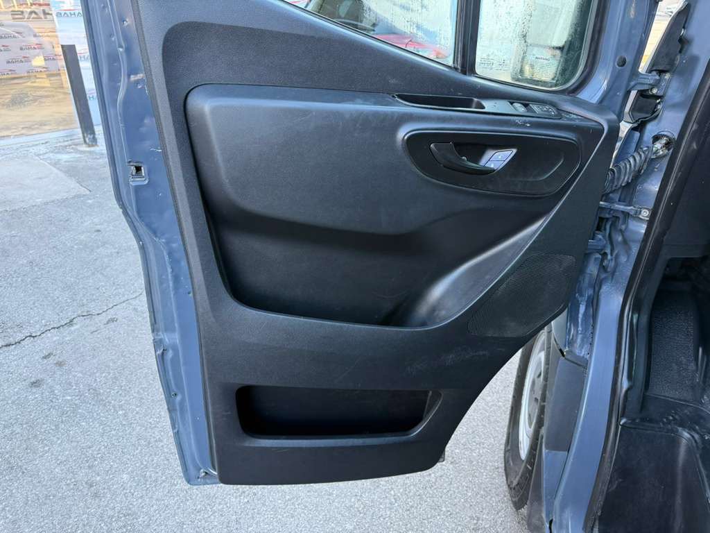 Used 2019 Mercedes-Benz Sprinter 144 image 26