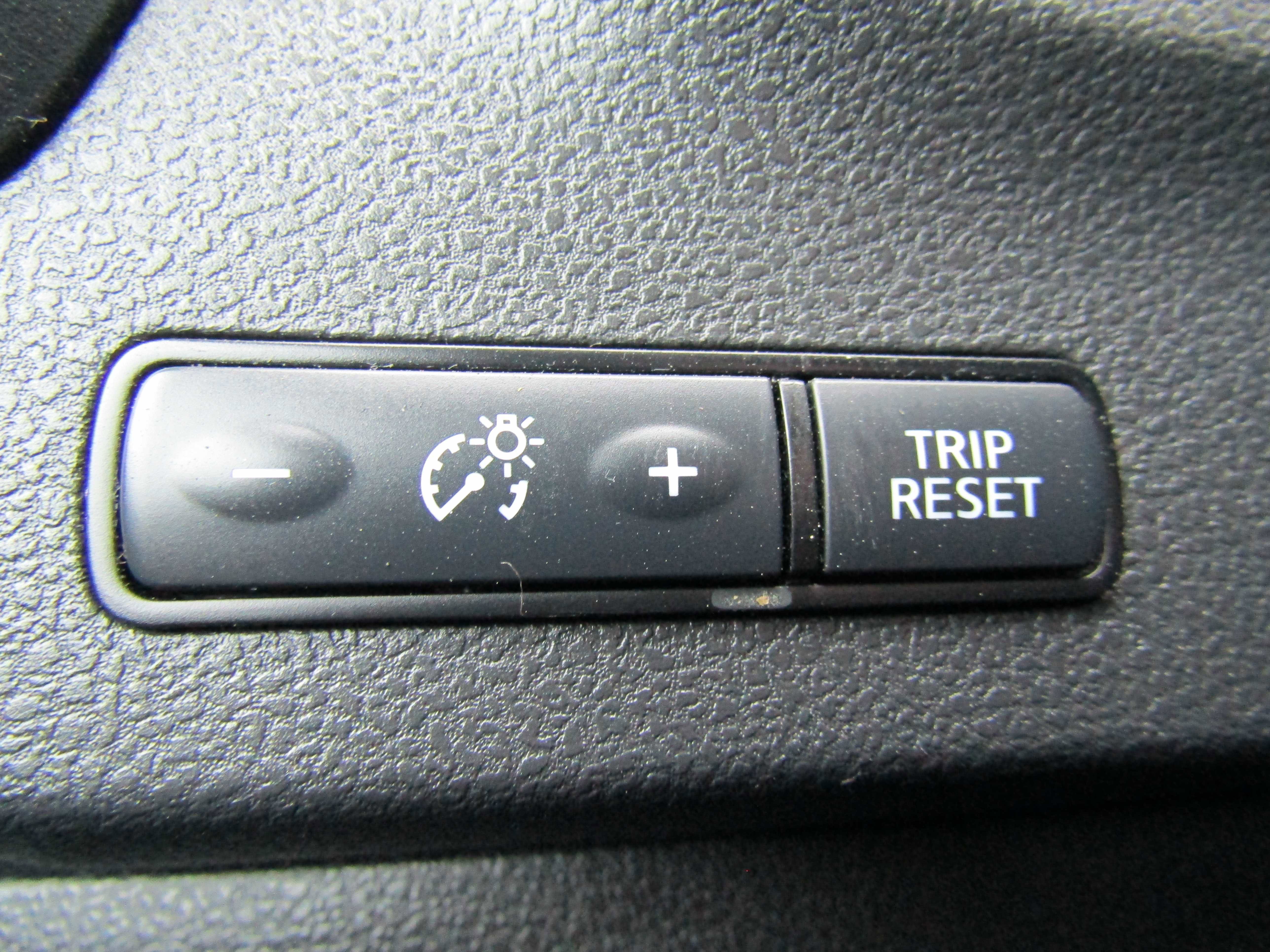 Used 2022 Nissan Leaf S Plus FWD image 17