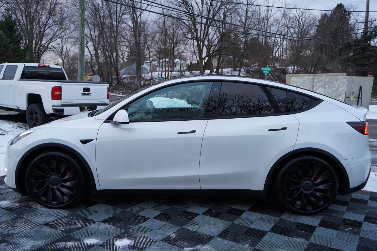 Used 2020 Tesla Model Y Performance image 14