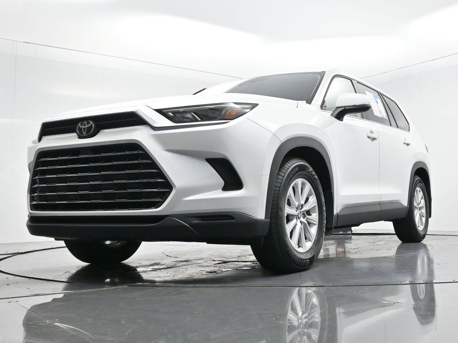 Used 2024 Toyota Grand Highlander XLE image 51