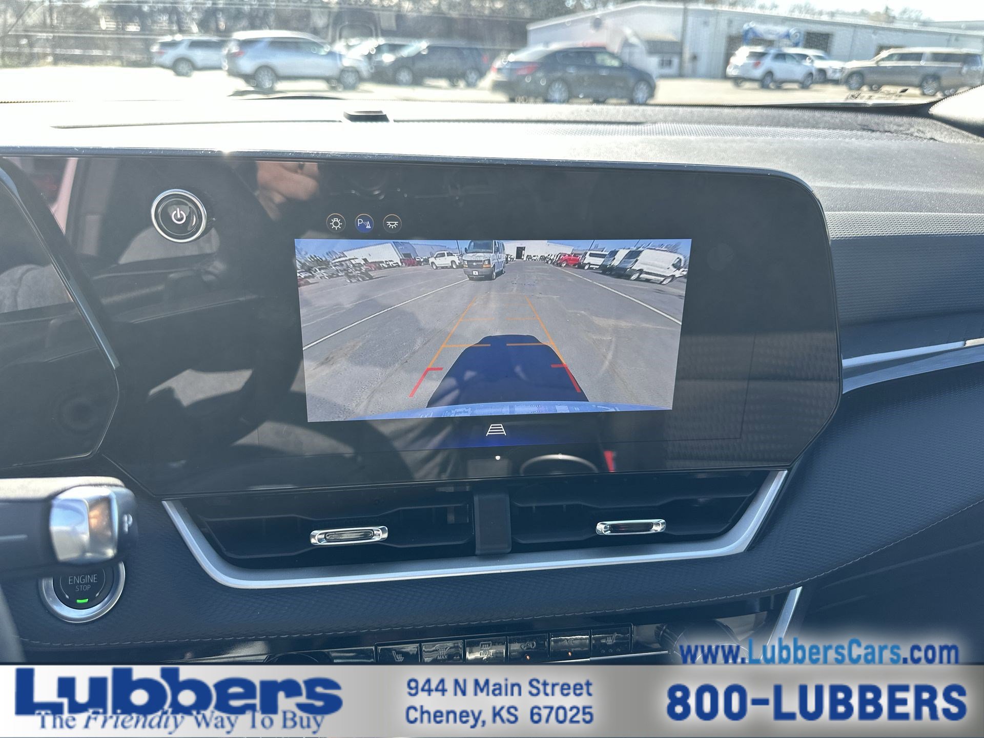Used 2025 Chevrolet Equinox LT AWD/4WD image 16