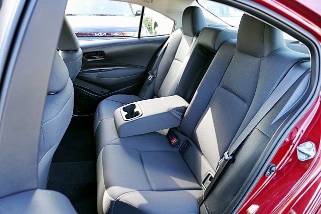 Used 2026 Toyota Corolla LE w/ Carpet Mat Package (TMS) FWD image 15