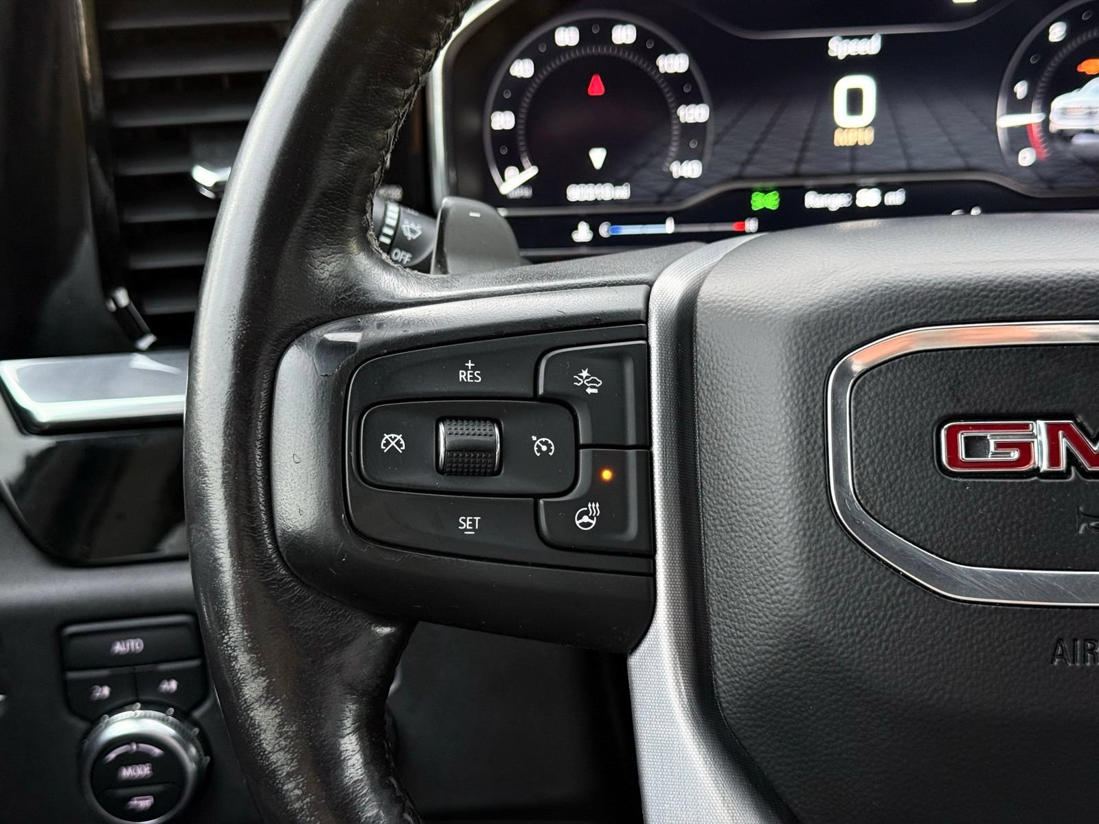 Used 2022 GMC Sierra 1500 SLT w/ SLT Convenience Package AWD/4WD image 40