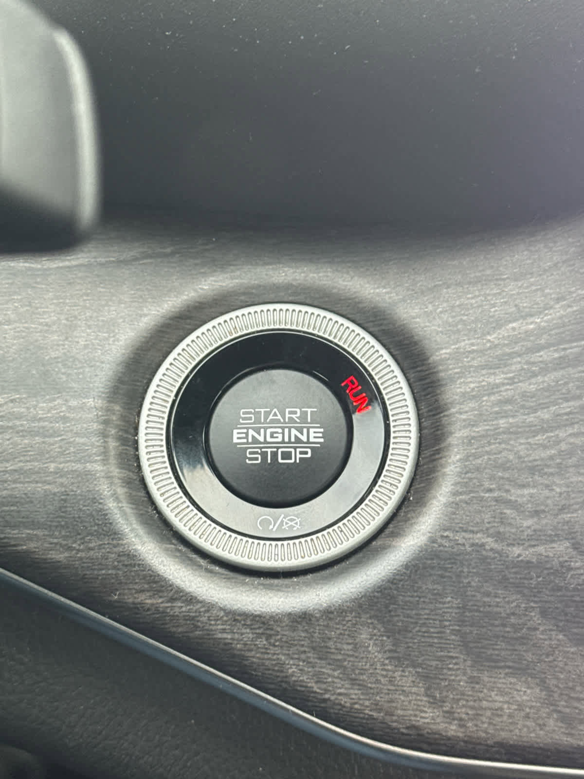 Used 2022 Jeep Grand Cherokee Overland w/ Luxury Tech Group IV image 27