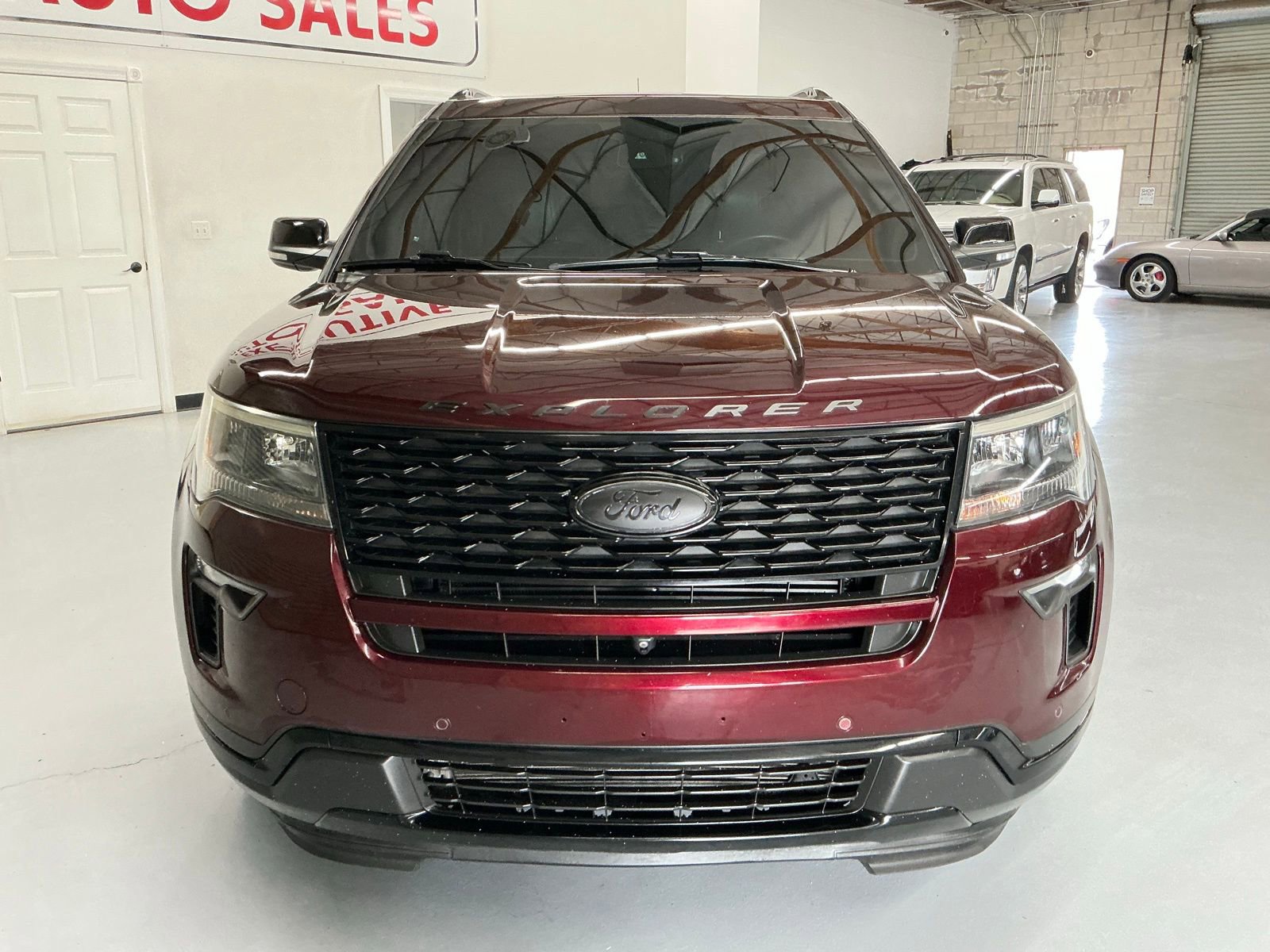 Used 2018 Ford Explorer Sport w/ Equipment Group 401A image 2