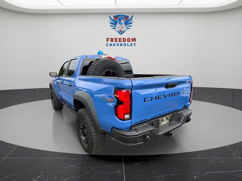 Used 2025 Chevrolet Colorado ZR2 w/ ZR2 Bison Edition AWD/4WD image 4