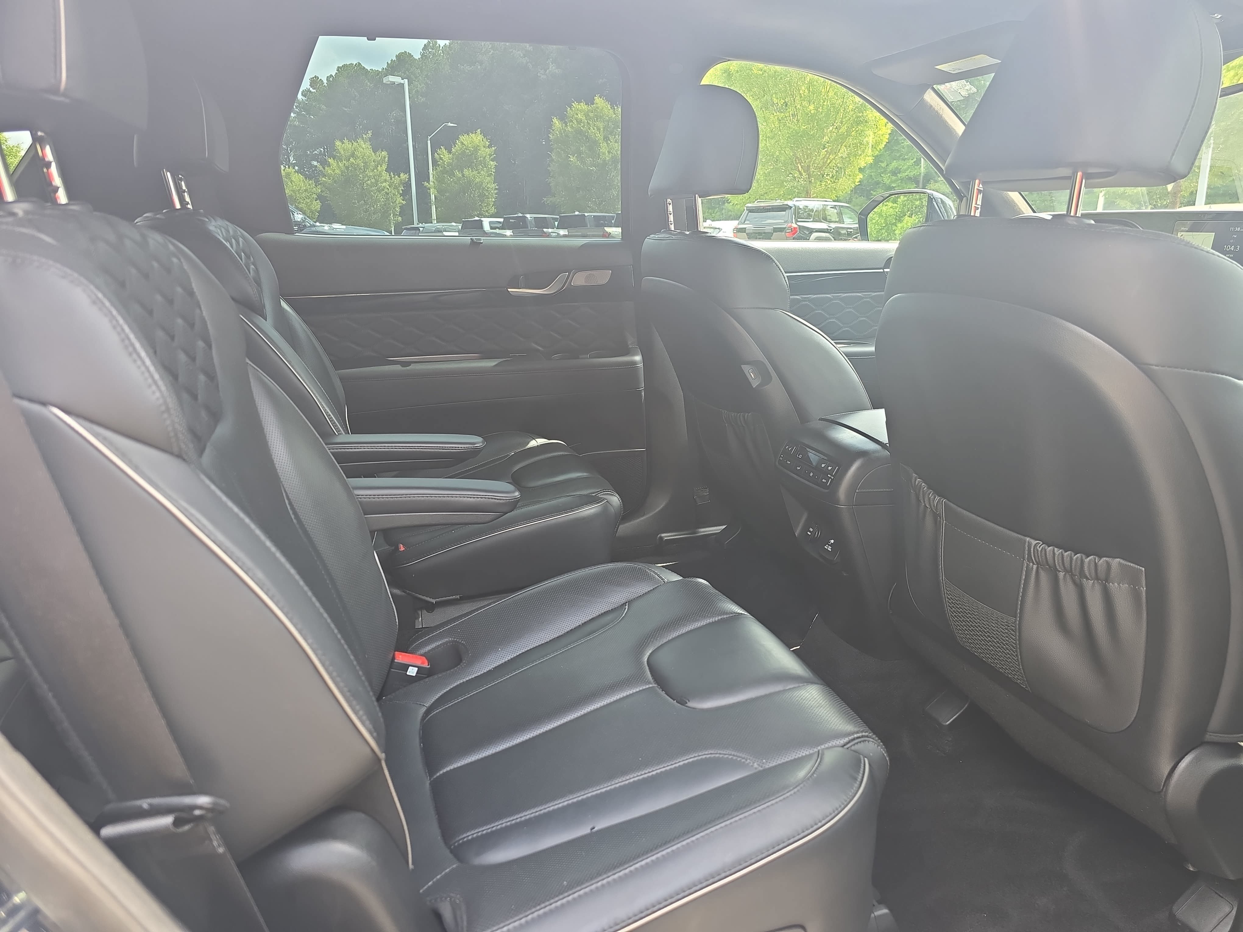 Used 2021 Hyundai Palisade Calligraphy w/ Cargo Package FWD image 11
