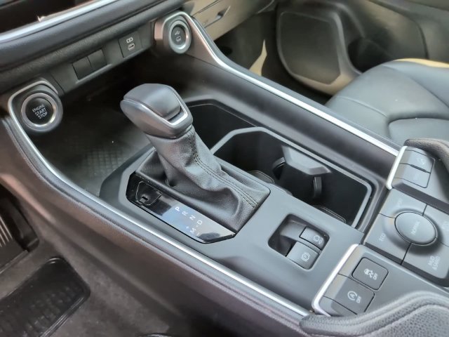 Used 2024 Toyota Grand Highlander AWD image 18