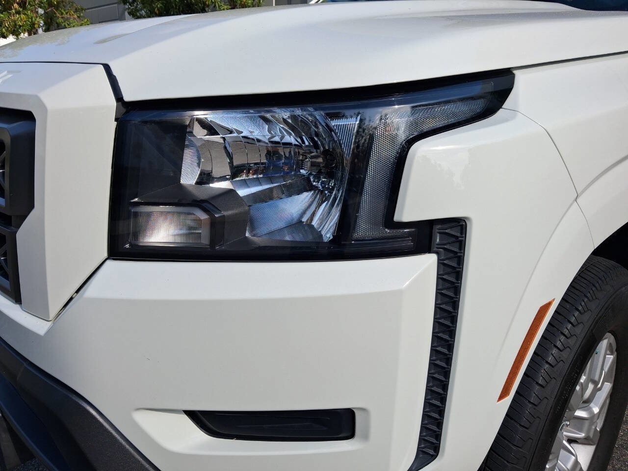 Used 2022 Nissan Frontier SV image 10