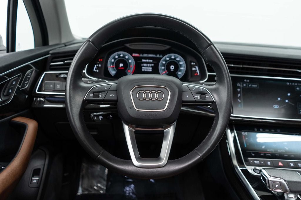 Used 2023 Audi Q7 2.0T Premium w/ Convenience Package AWD/4WD image 20