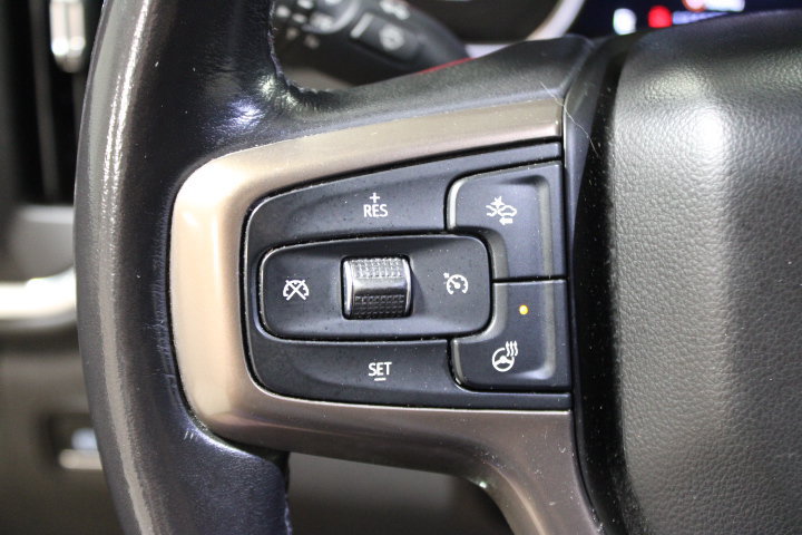 Used 2019 Chevrolet Silverado 1500 High Country w/ Technology Package AWD/4WD image 37